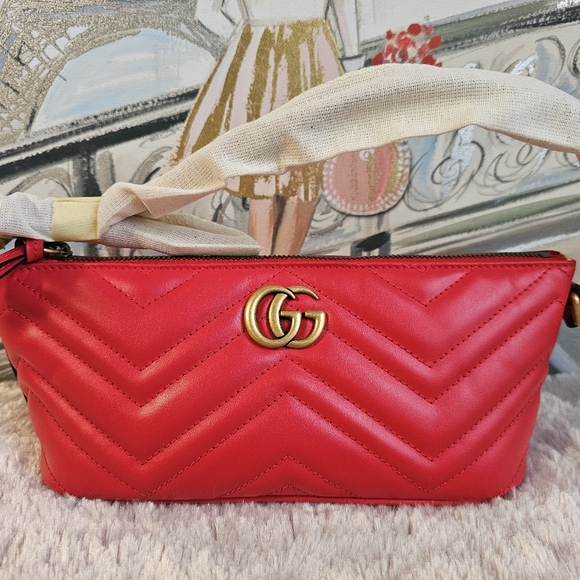 Gucci GG Marmont Leather Mini  Shoulder Bag in red color.  Brand new - Picture 2 of 12